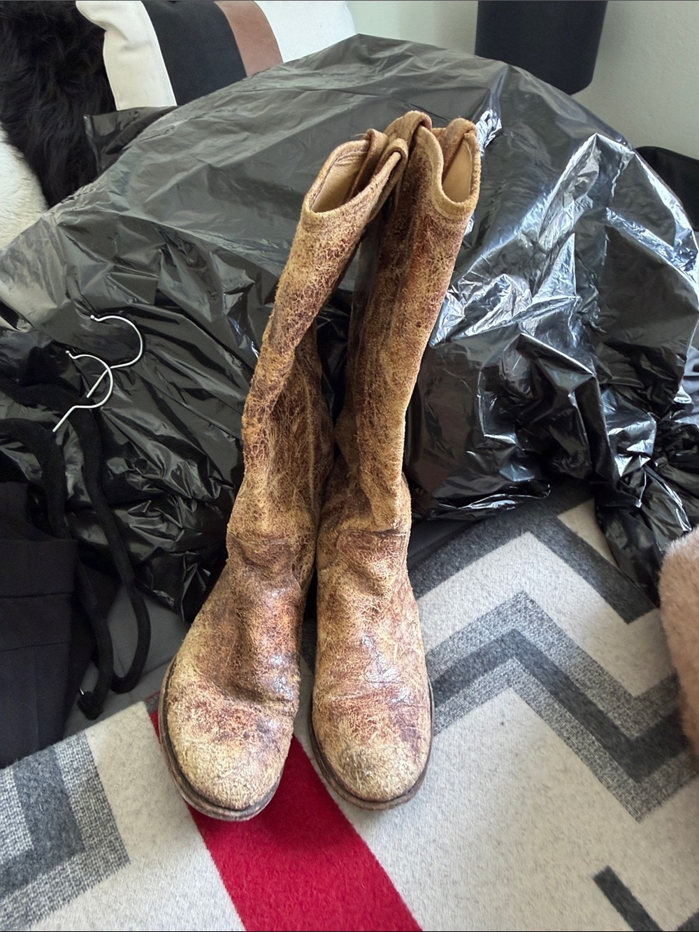 Frye Distressed Tan Brown cowboy Leather Boots